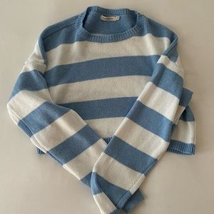 Sweater and shirts set